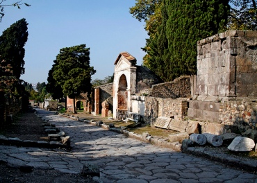 Некрополь у Нуцерских Ворот (Помпеи)